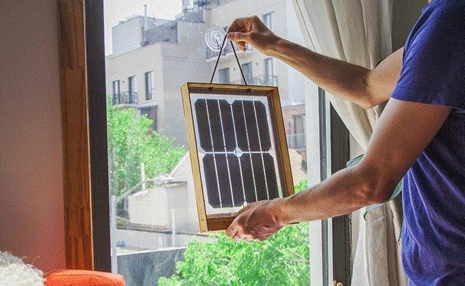 Window solar charger duurzaam opladen