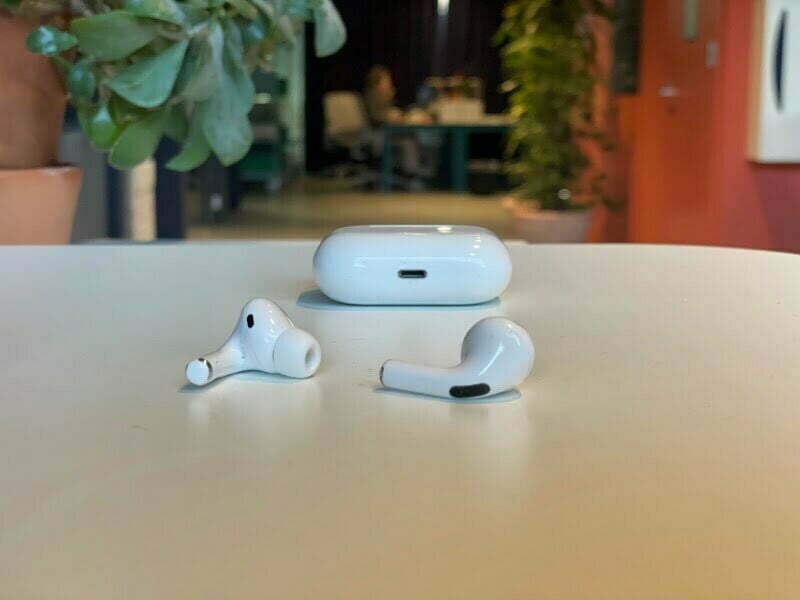 Airpods met Android
