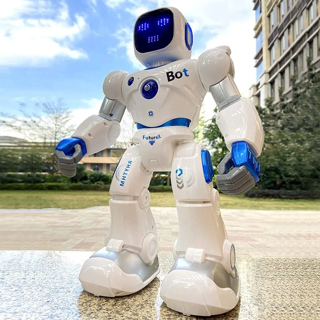 Ruko Smart Robot Carle vs Moxie Robot